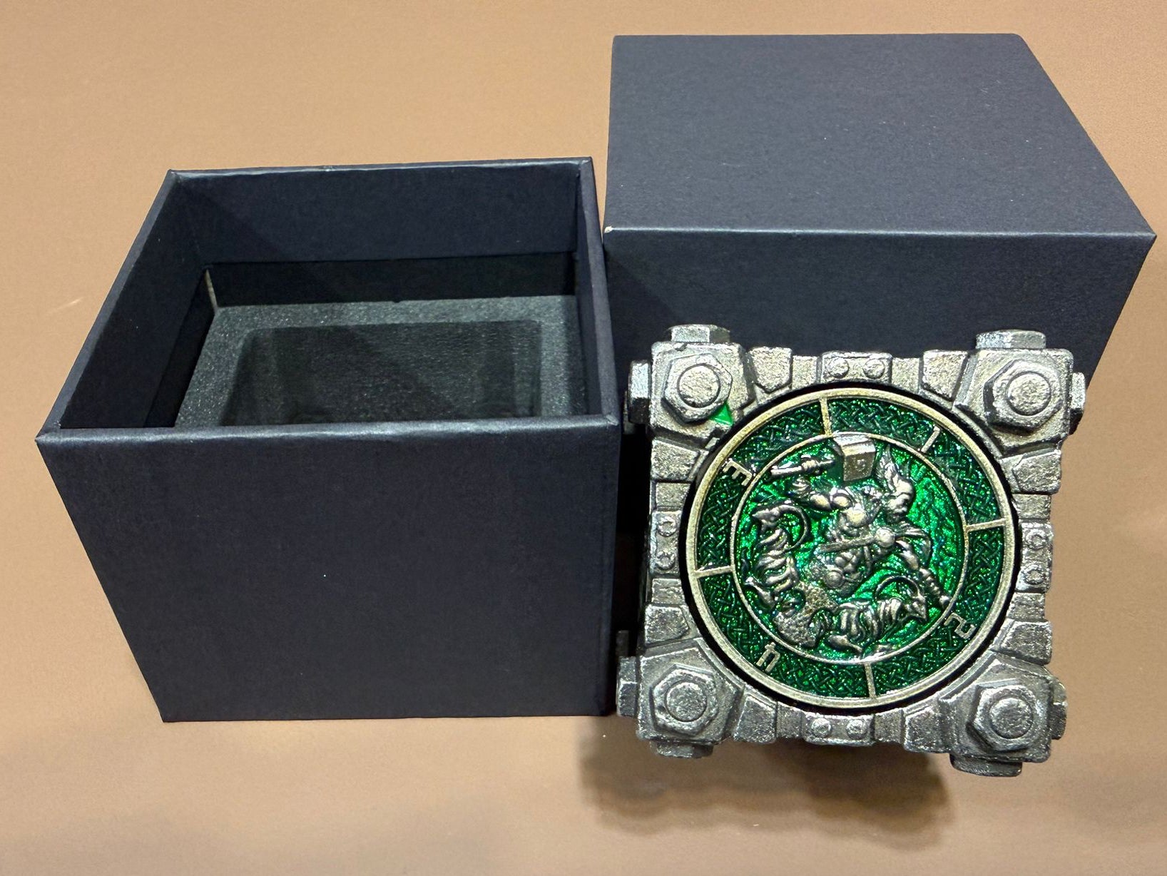 惡魔&諸神 7 in 1 六面旋轉金屬骰子