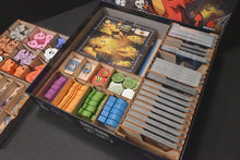 Load image into Gallery viewer, 烏鴉盒子 英雄止步 木製收納盒 Keep The Heroes Out Wooden Insert

